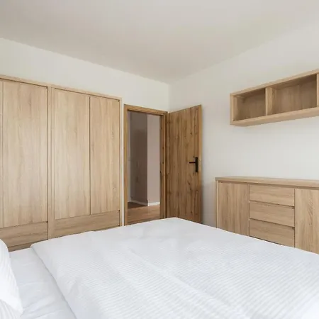 Hohome Comfy Varšava